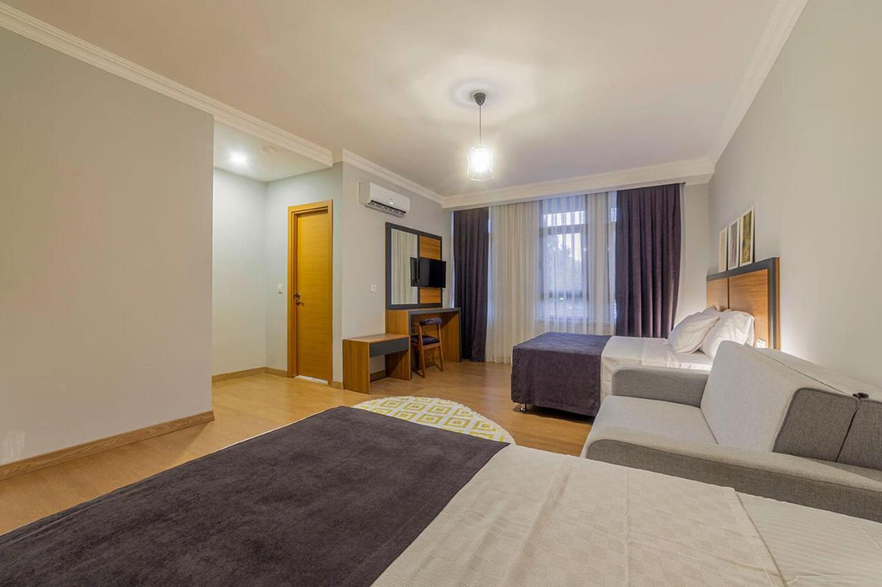 Otel Business