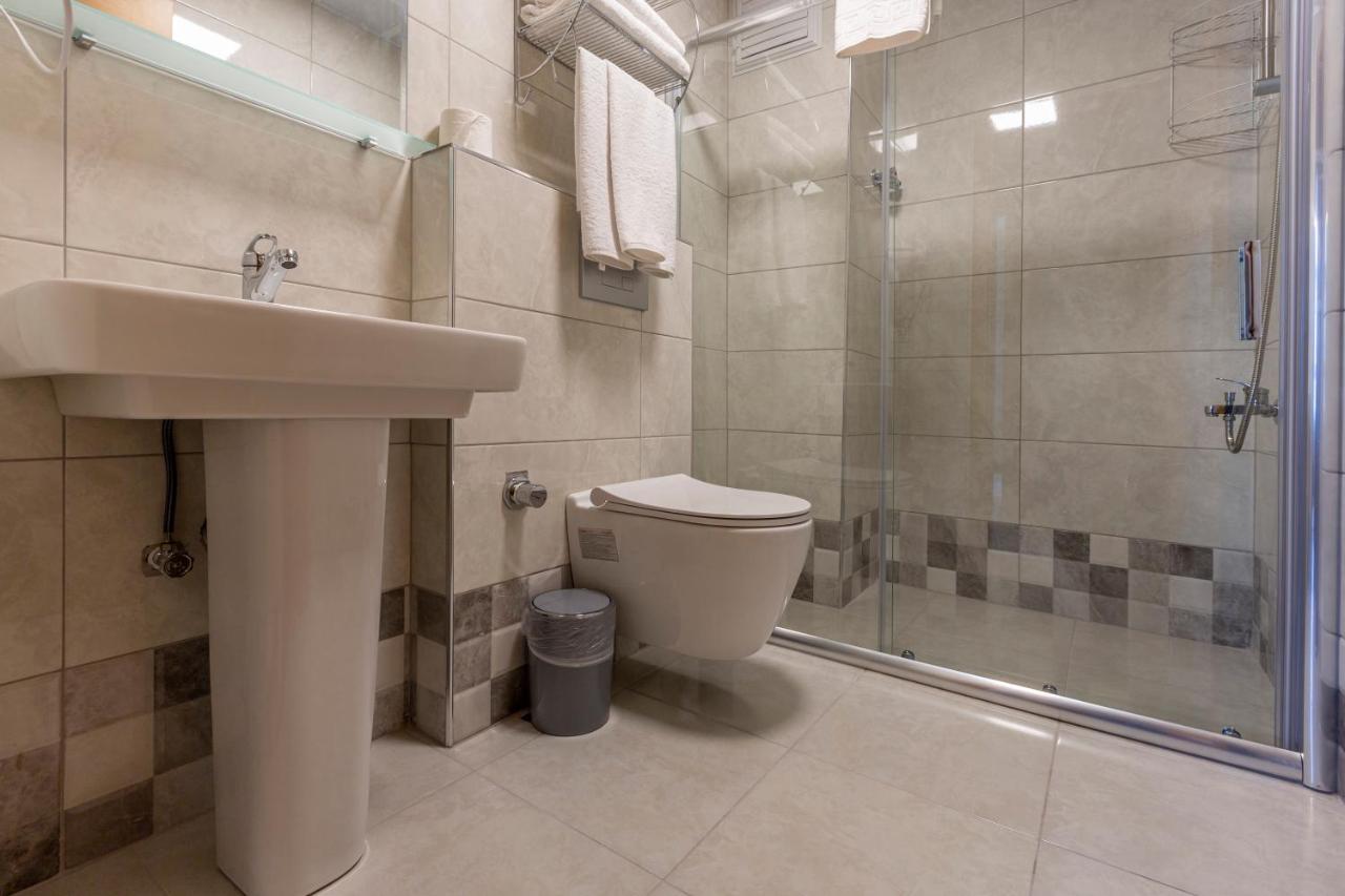 Business Otel 4*