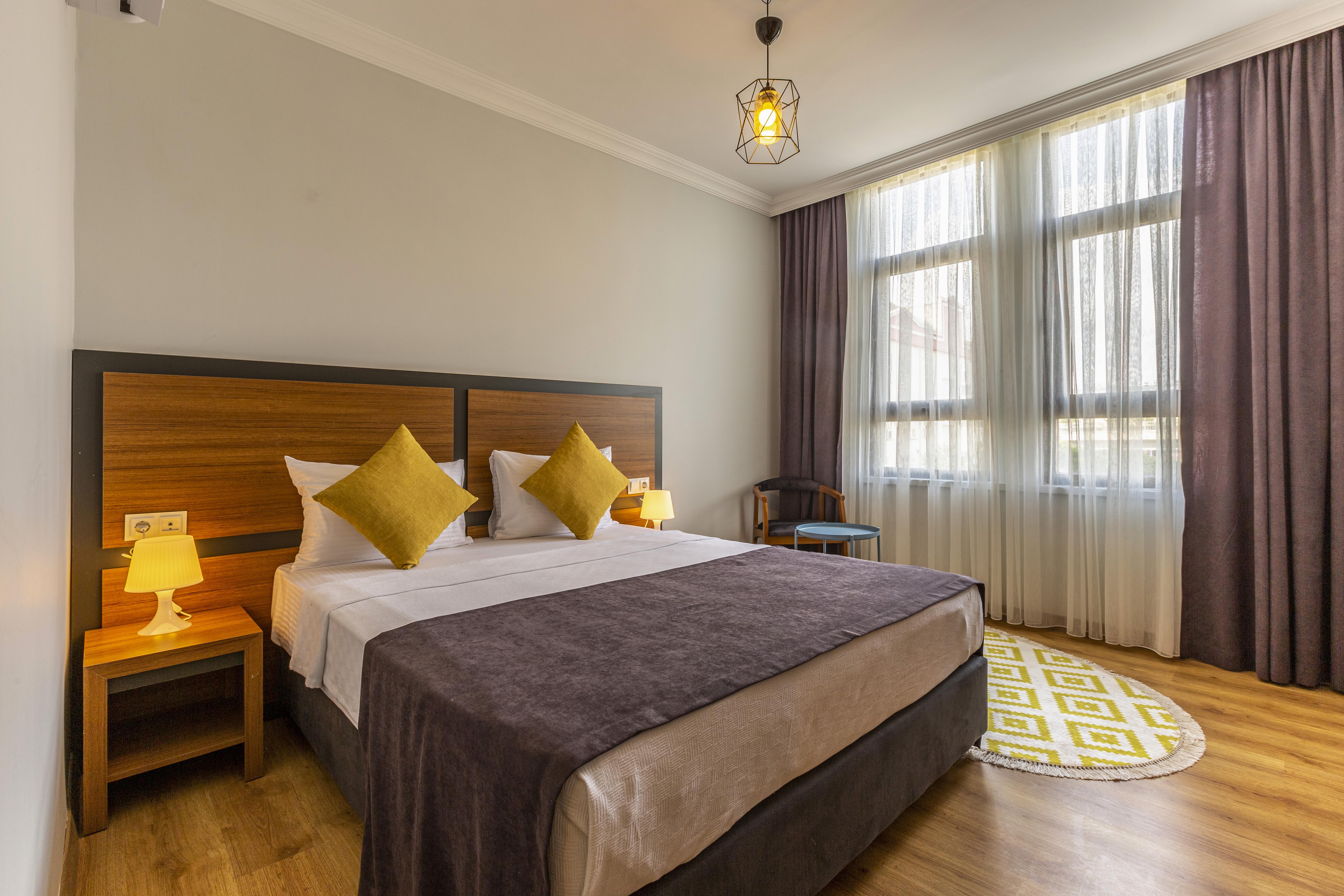 Otel Business